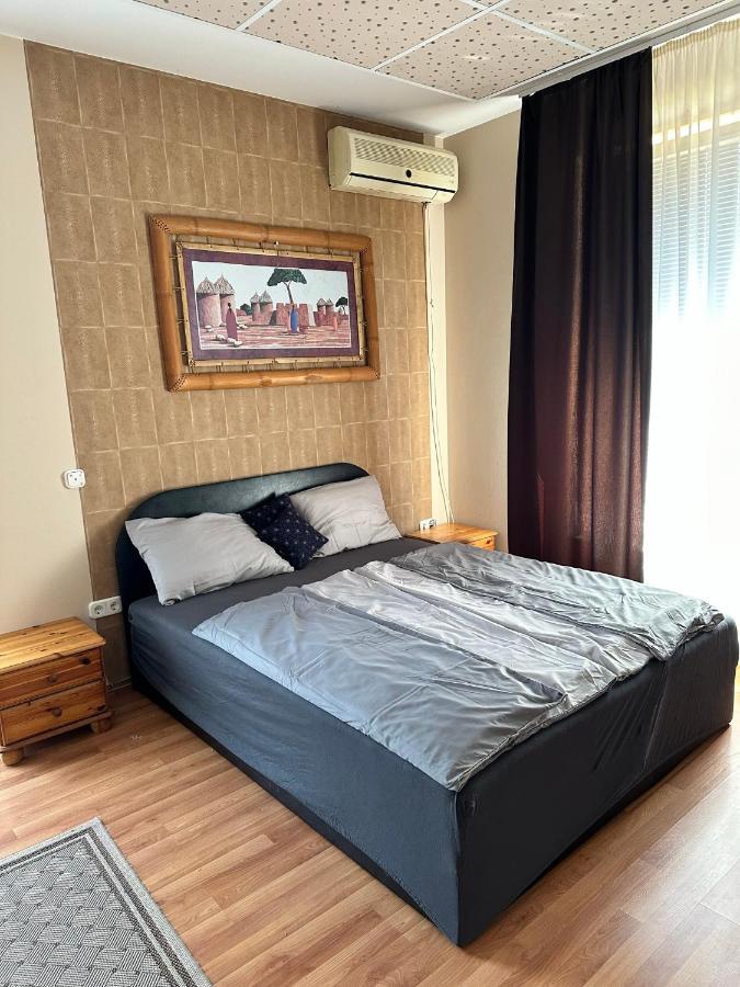 Velvet Motel Hegyeshalom Extérieur photo