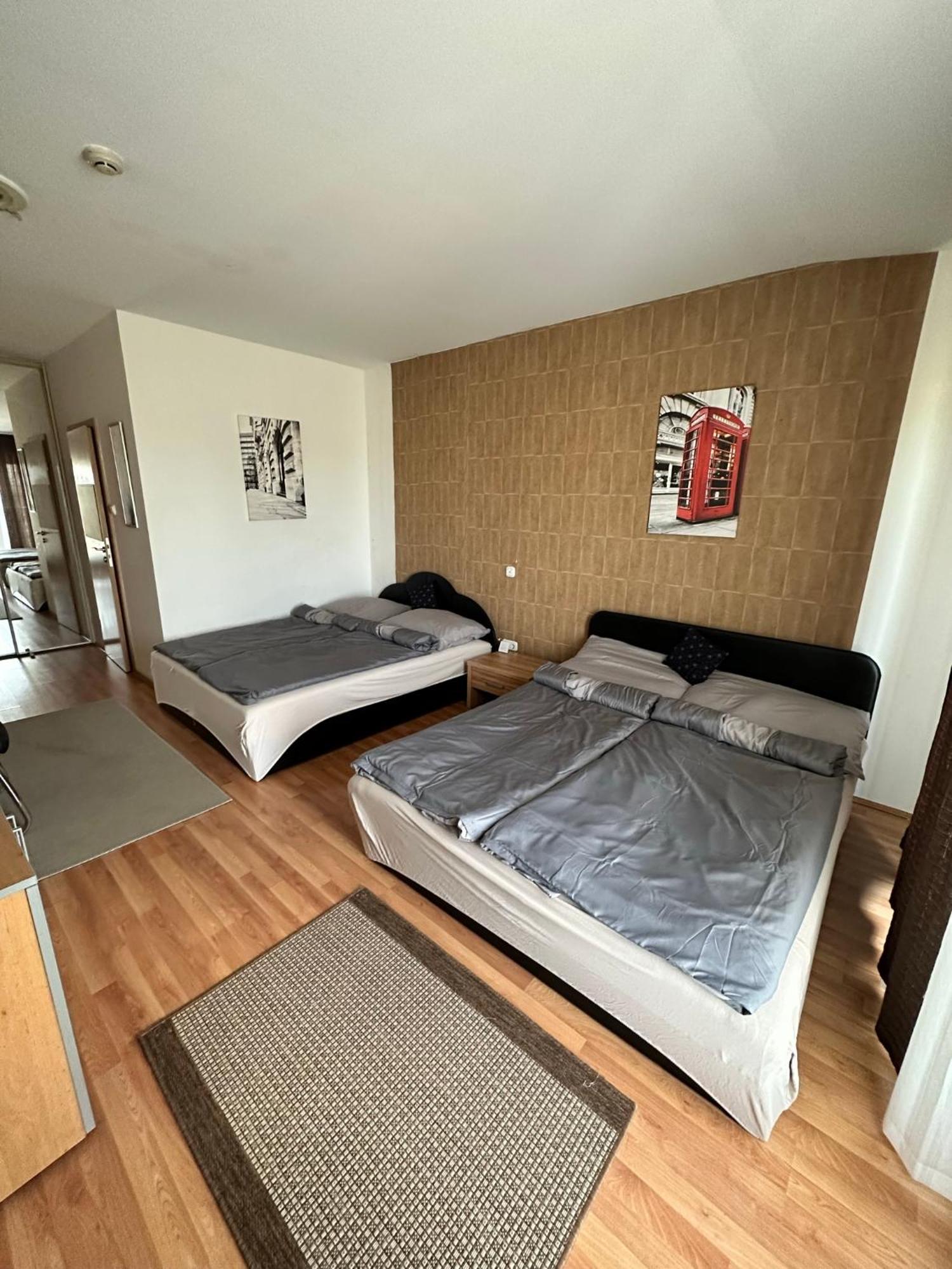 Velvet Motel Hegyeshalom Extérieur photo