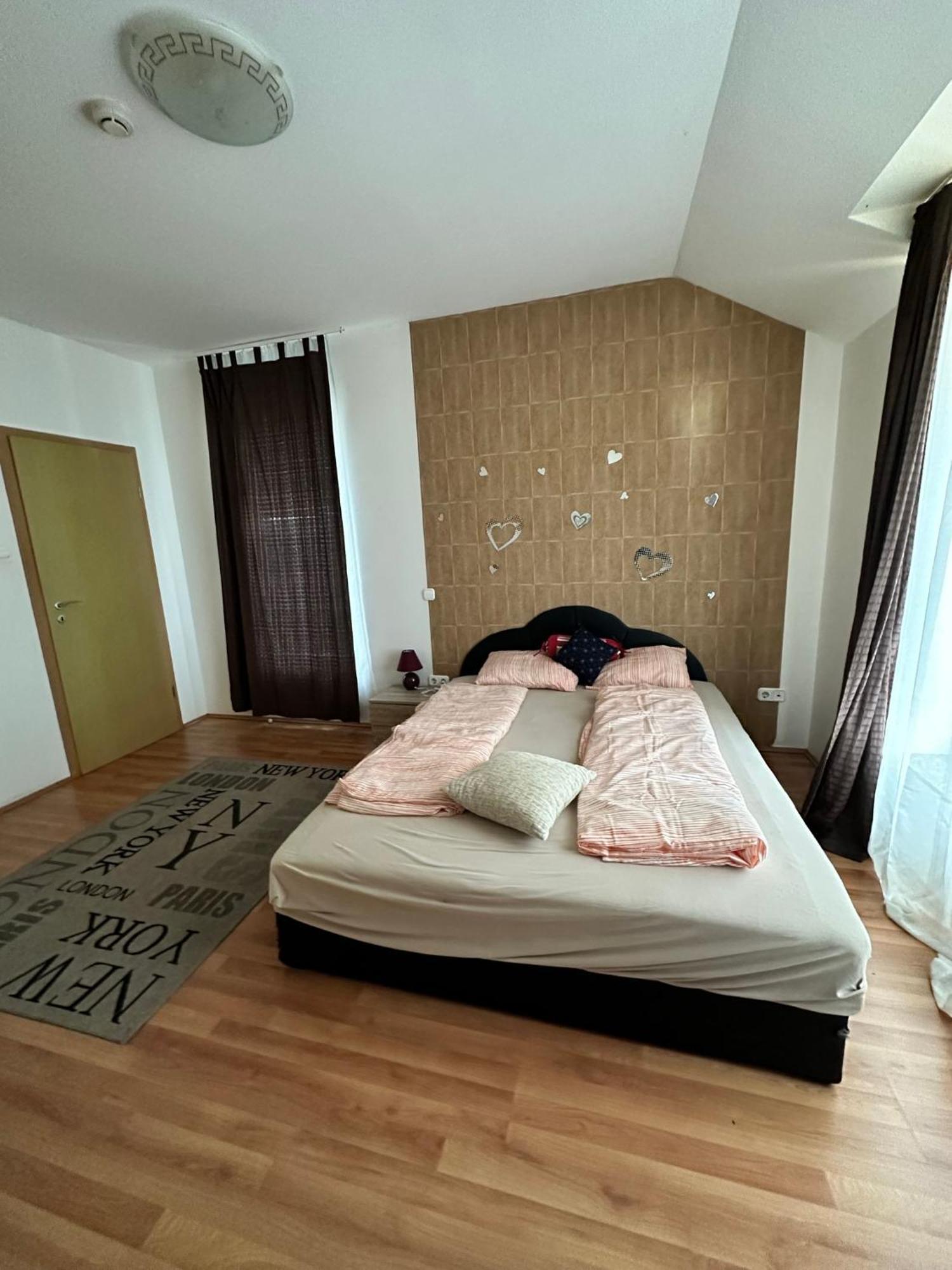 Velvet Motel Hegyeshalom Extérieur photo