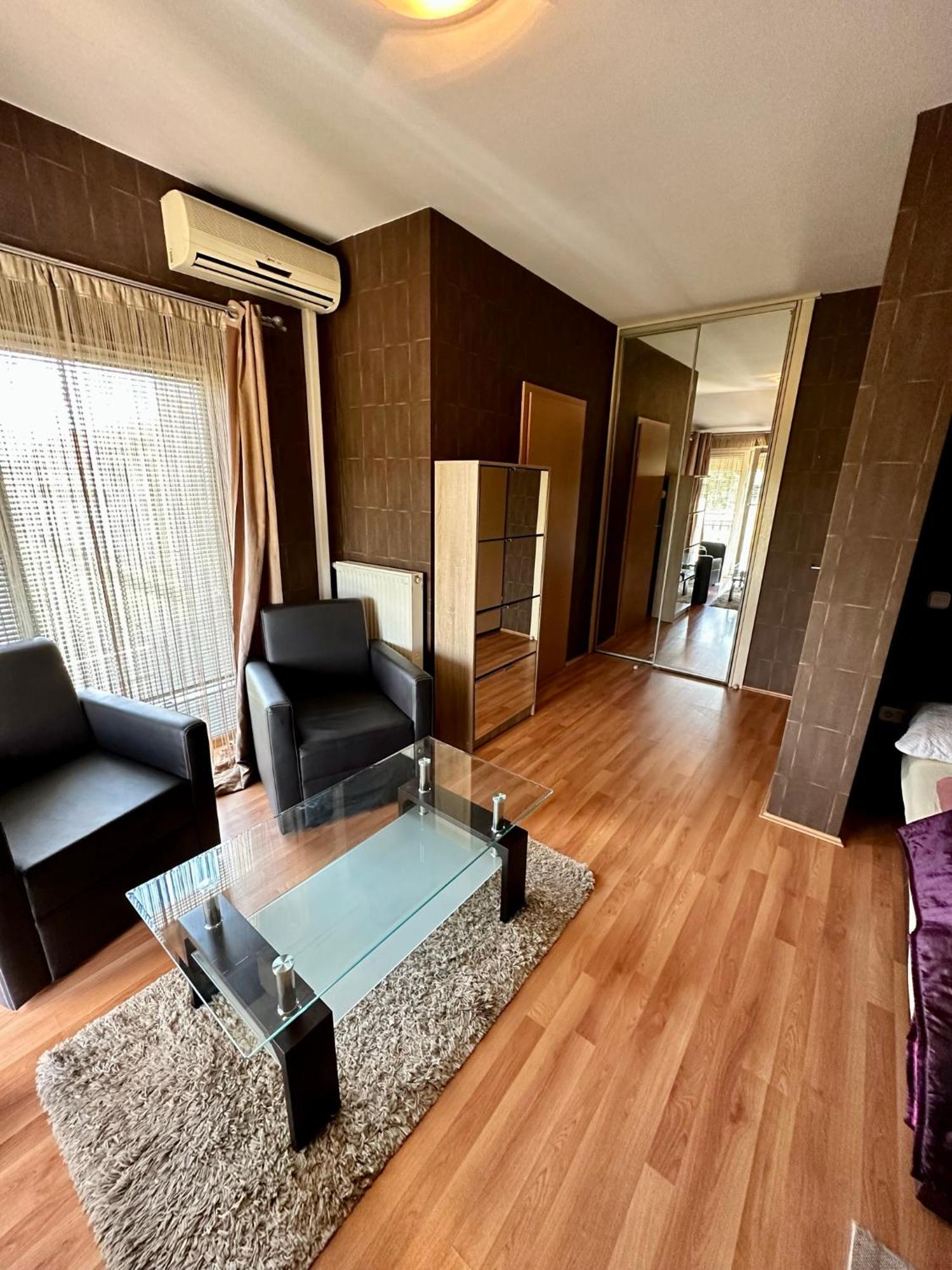 Velvet Motel Hegyeshalom Extérieur photo